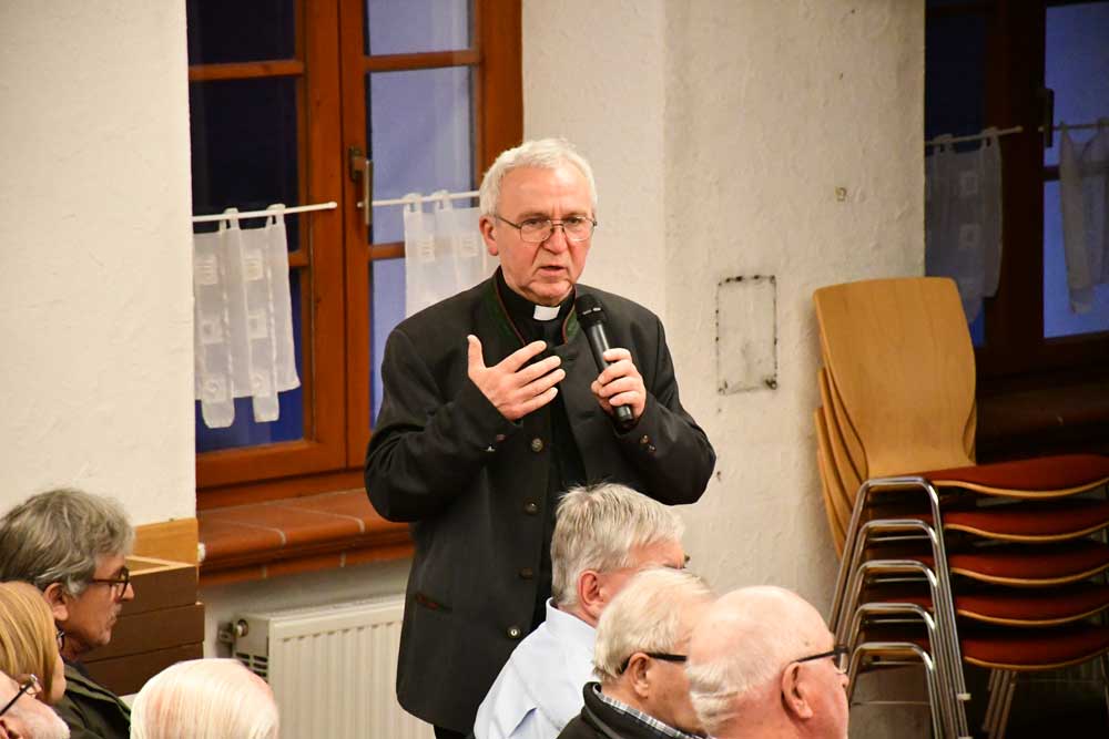 Pfarer Gerhard Ehrl